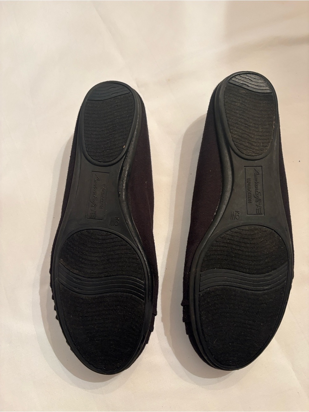 American Eagle Outfitters Black Folded-Tip Ballet Flats - Picture 2 of 2